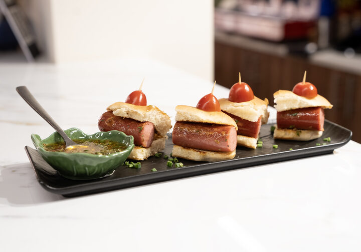 Fotografía gastronómica de producto en plato realizada por AYACX Photography.