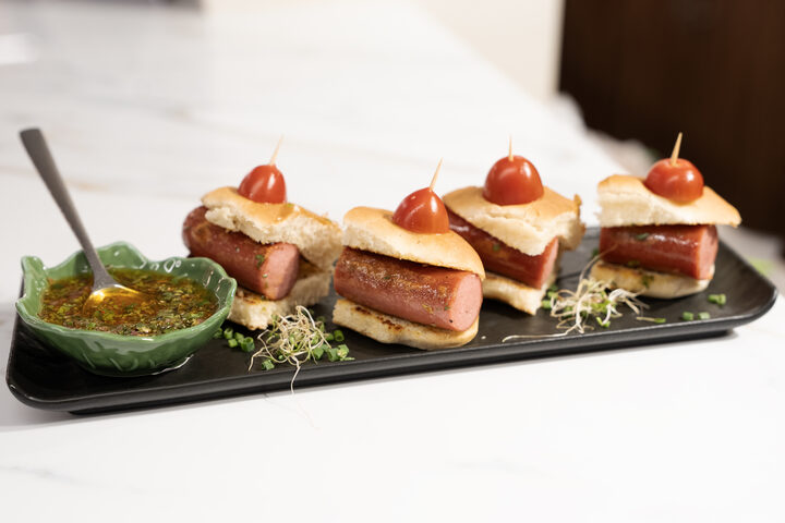 Fotografía gastronómica de producto en plato realizada por AYACX Photography.